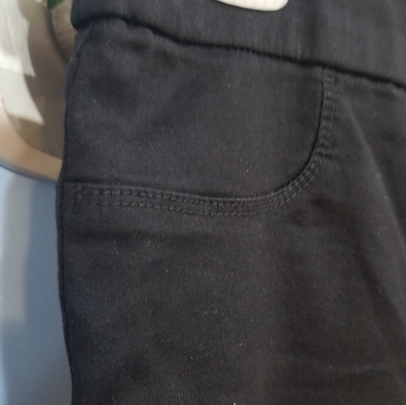 Gloria Vanderbilt Slimming High-Waisted Jean Jegging - Picture 6 of 9